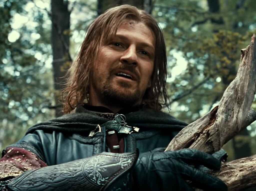 Still of Boromir before he attacks Frodo to steal the ring