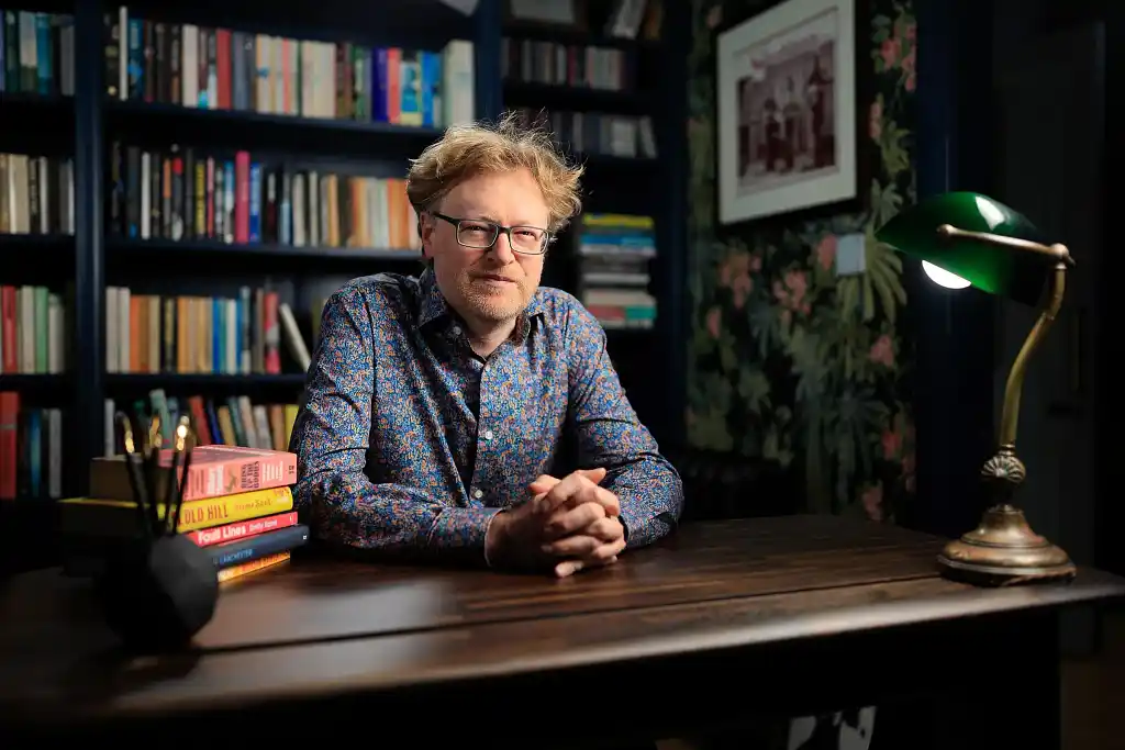Tom Bromely author